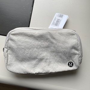 Lululemon Everywhere Belt Bag NEW WITH TAGS